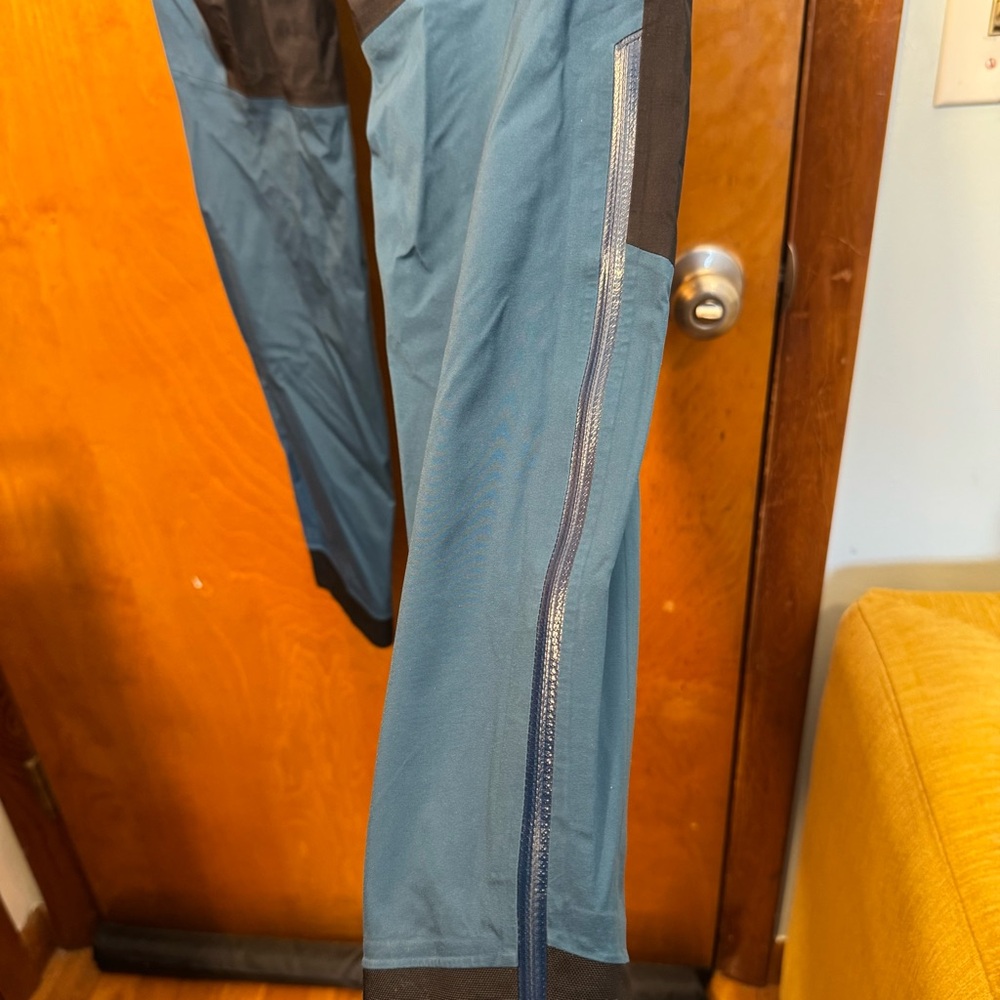 Patagonia Dirt Roamer Storm Waterproof Mountain Bike Pants size XS - Picture 13 of 16